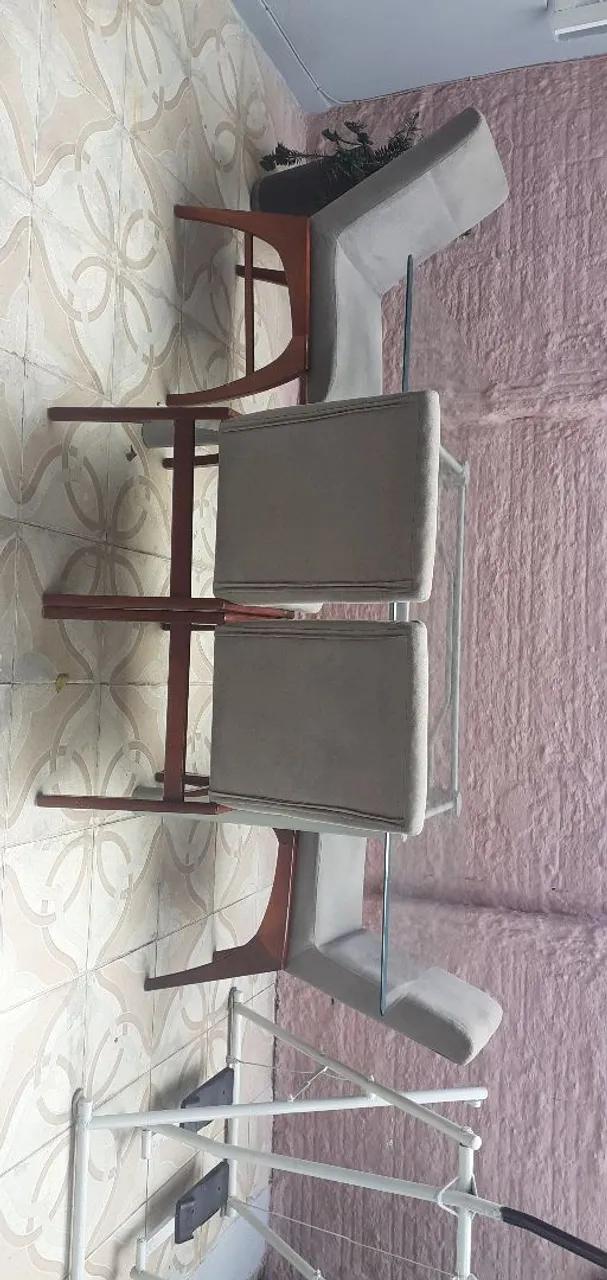 Cadeiras com design moderno para cozinha