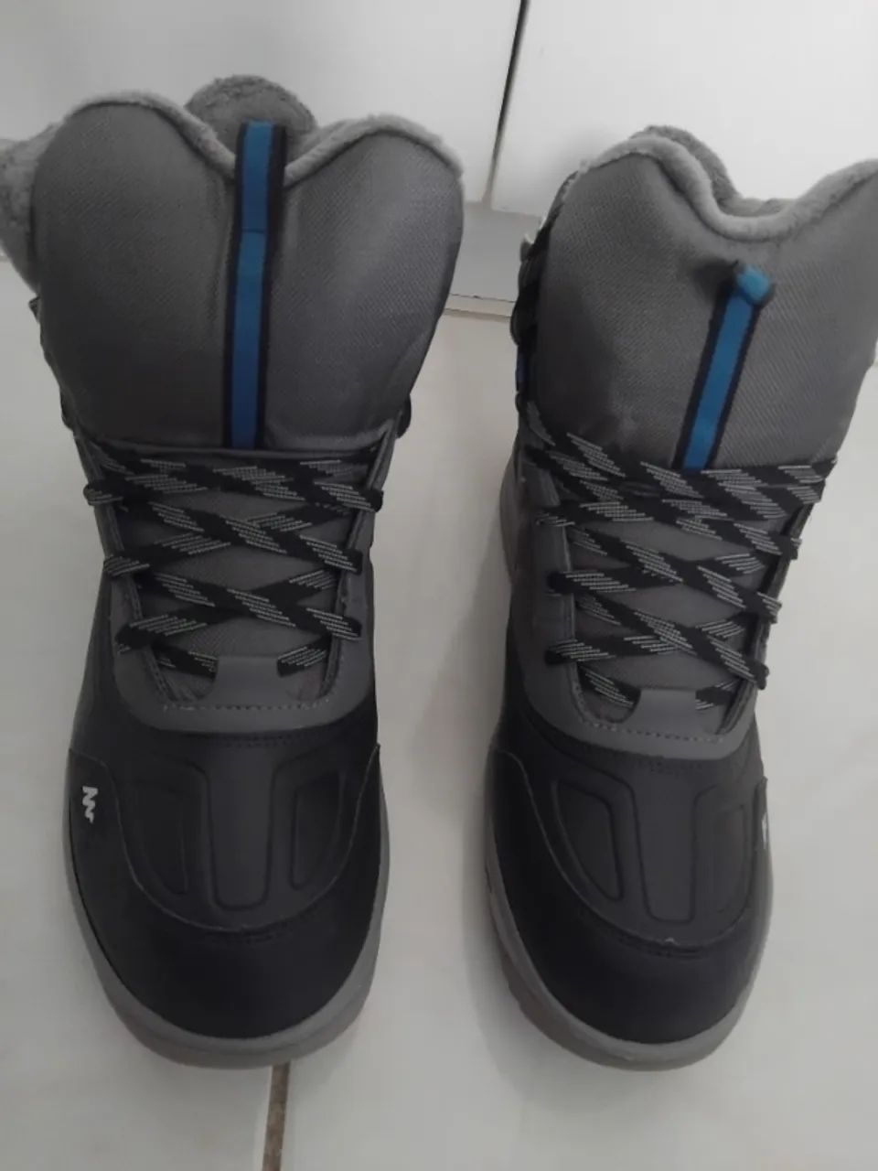 Bota Masculina de Neve Quechua Sh120