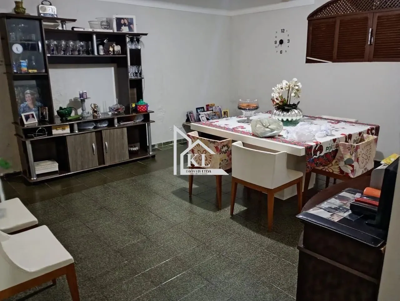 Excelente Casa - 3 Quartos - Ótima Localização - 135M2 - Bairro Neopolis