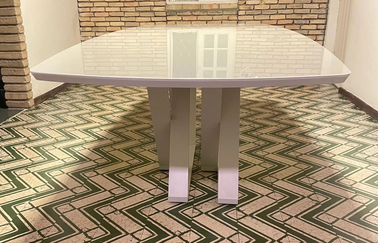 Mesa com Tampa de vidro grande - Foto 2