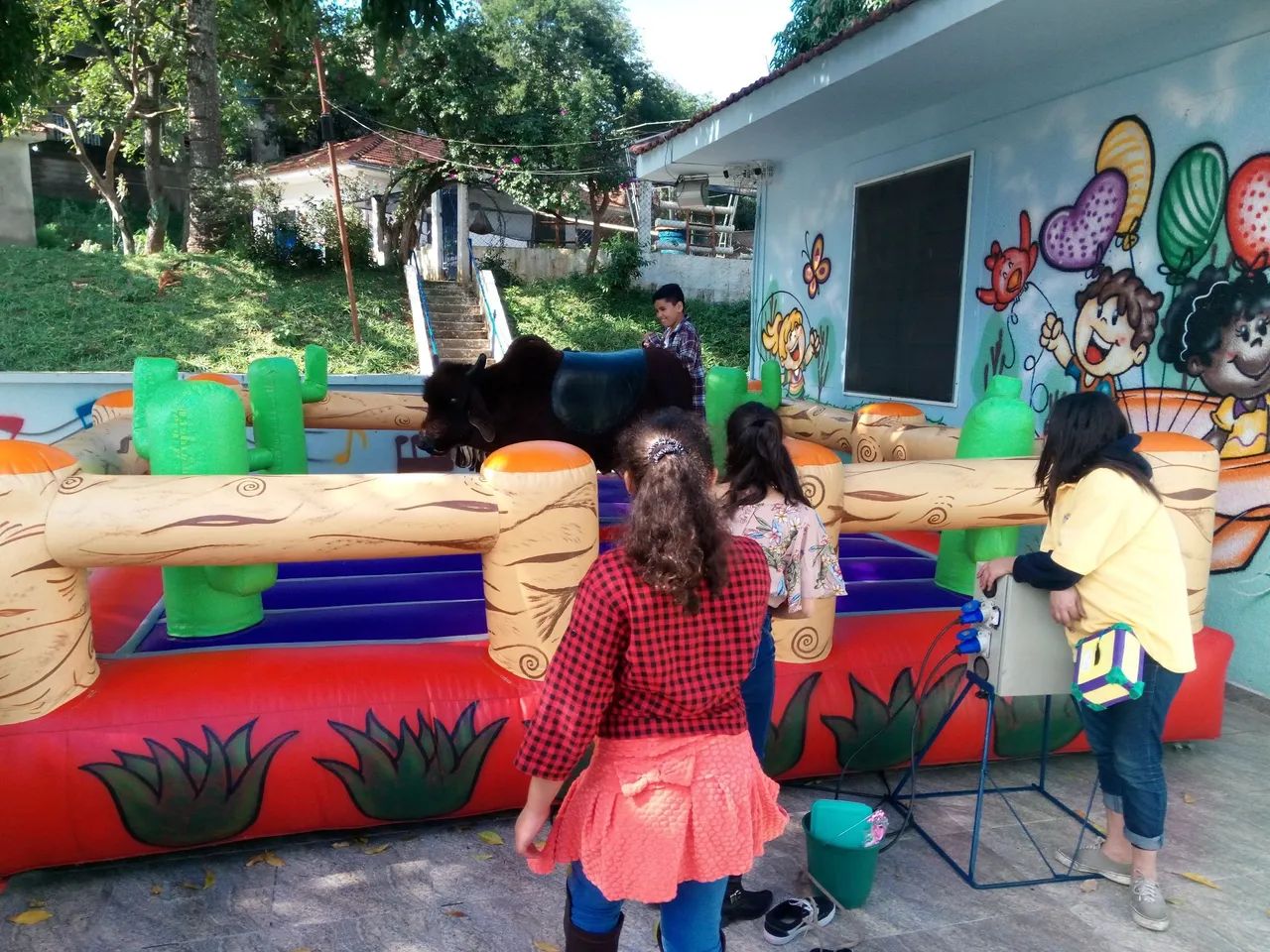 Castelo Inflável para Diversão de Crianças - Foto 4