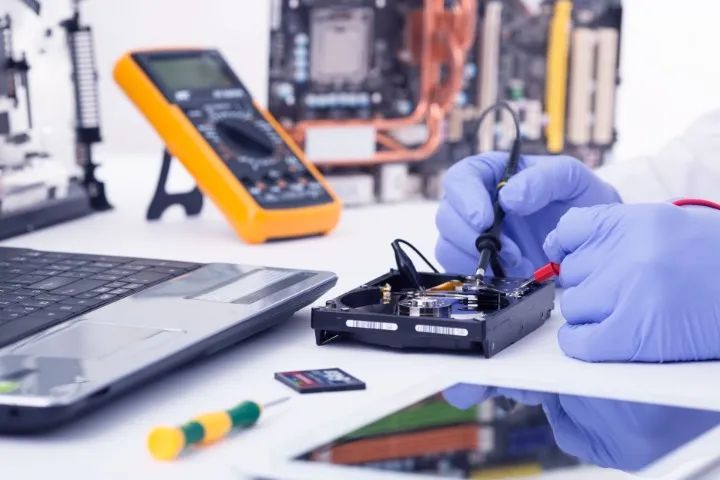 Técnico em Informática | 30+ Anos de Experiência Técnica.. - Foto 2