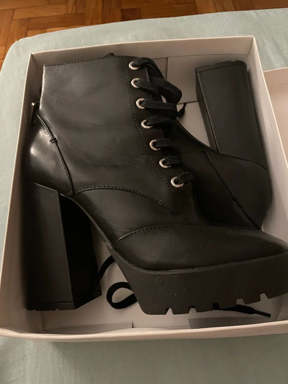 Bota Schütz NUNCA USADA - Foto 4