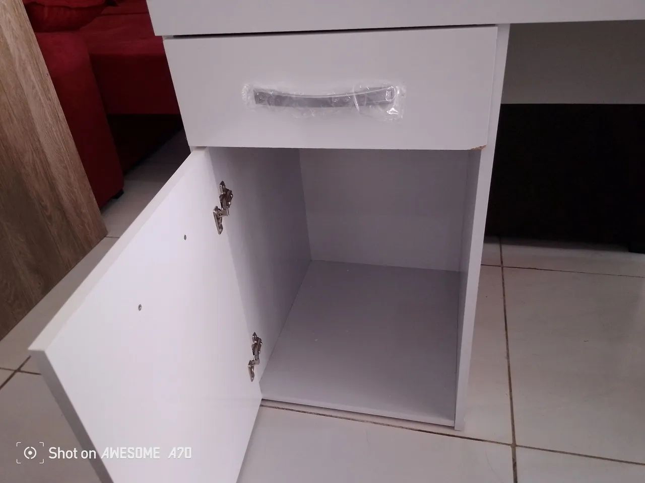 Escrivaninha com gaveta e porta - ENTREGO E MONTO NO MESMO DIA - Foto 2