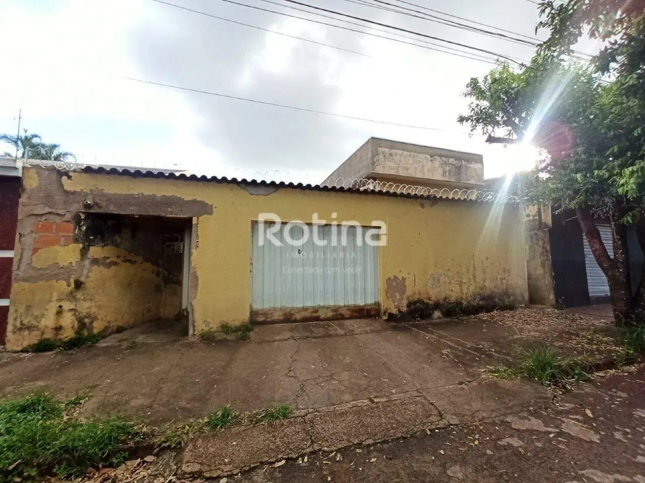 Casa para alugar, 3 quartos, Jaraguá - Uberlândia/MG - Rotina Imobiliária