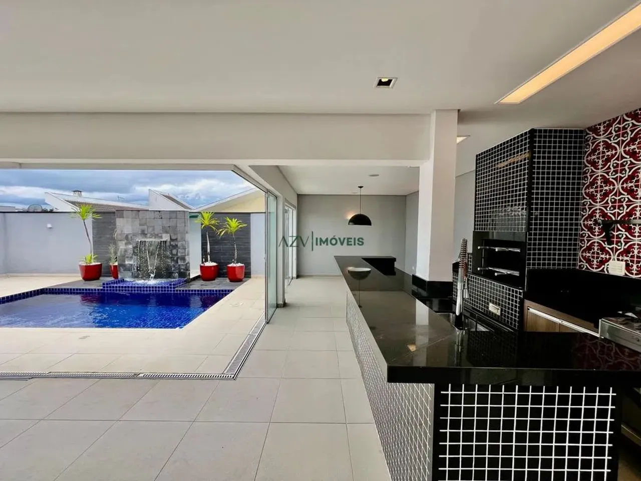 Casa à venda em condomínio Urbanova - SJC - SP