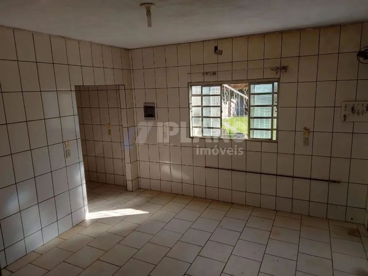 Galpão Comercial com duas salas no piso superior - Foto 3