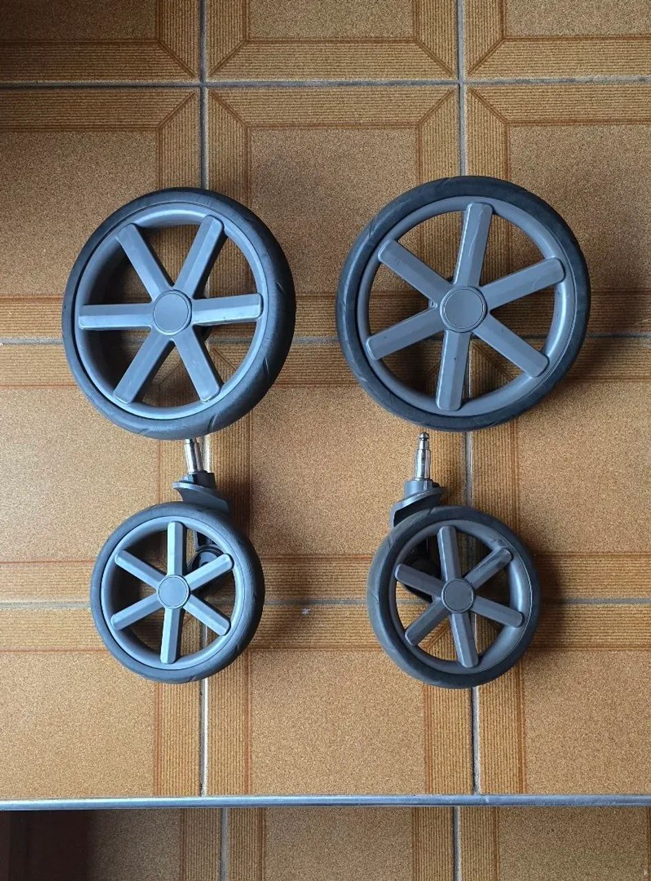 Carrinho ABC Design para Gêmeos - Semi-novo - Foto 6