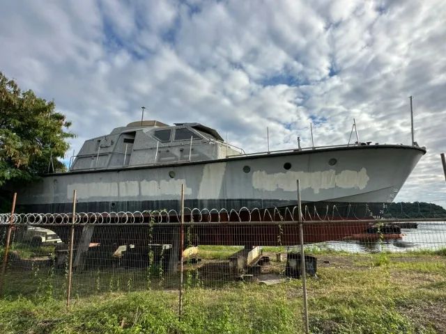 lancha 60 pes aceito troca - Foto 3