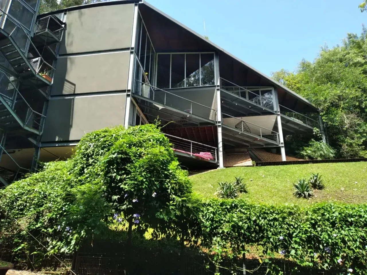Casa em Condomínio - Tamboré 1 - 3 Dormitórios - 530m².