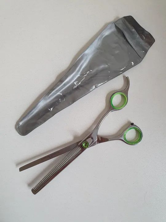 Tesoura Dente Tubarao 8,5" Maryam Trading - Tosa Pets 