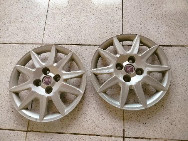 Par calotas aro 15 Fiat usado