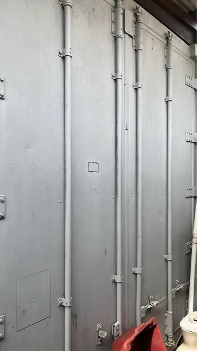 Container 6 metros com divisoria e motor perfeito  - Foto 3