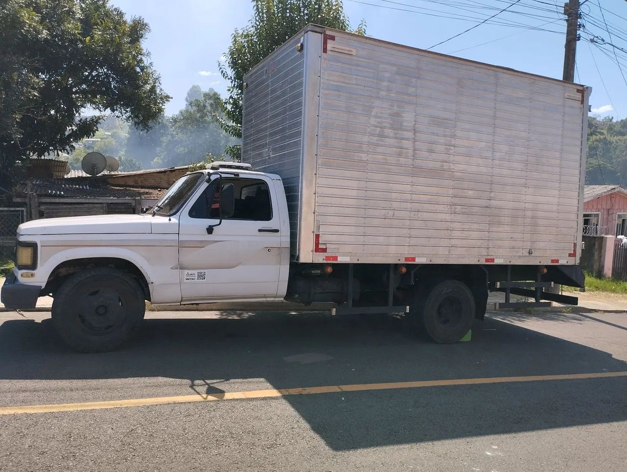 Caminhão Baú - Chevrolet