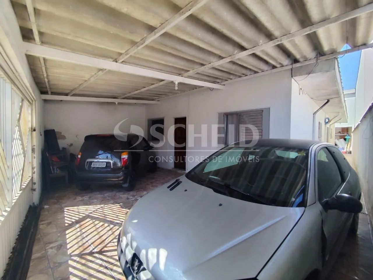 Casa térrea a venda 200,00m² útil, com 3 quartos e 3 vagas na Pedreira.