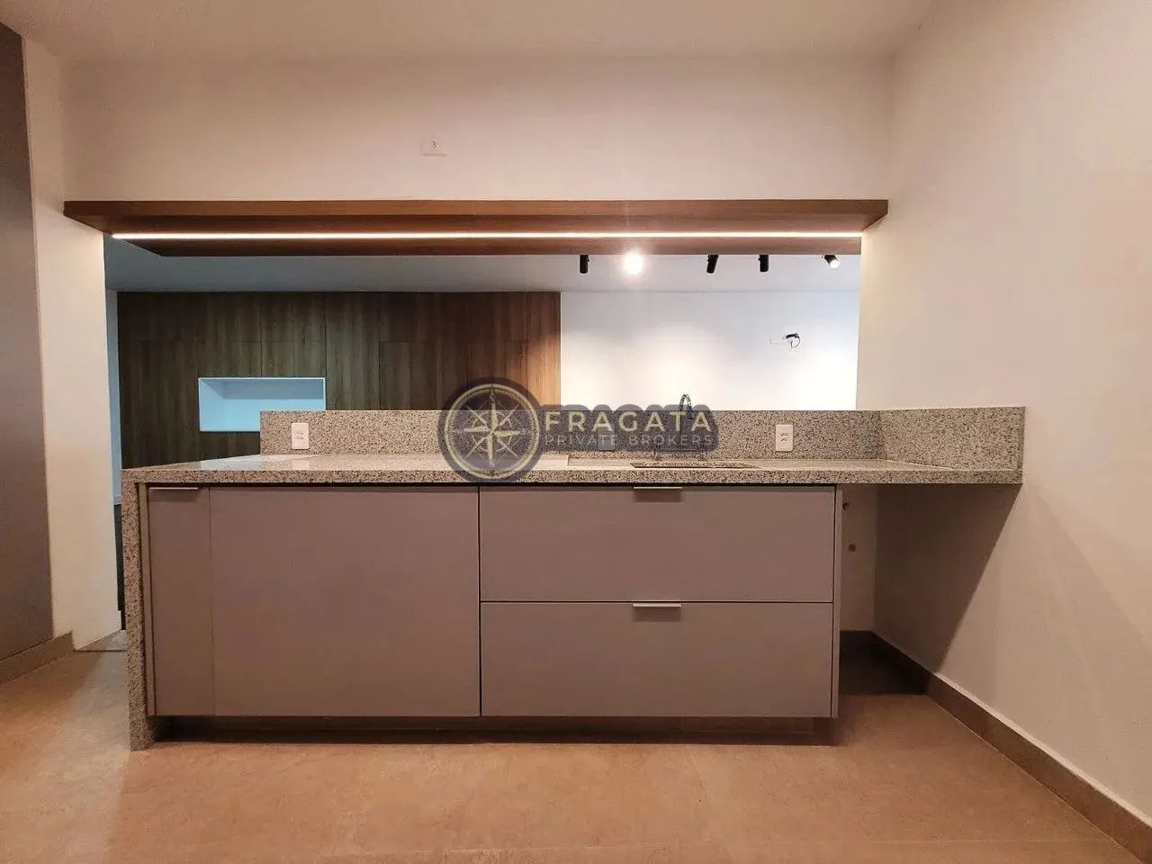 Apartamento reformado com 135m² - 3 dormitórios sendo 1 suíte e 1 vaga - Jardim Paulista/S - Foto 8