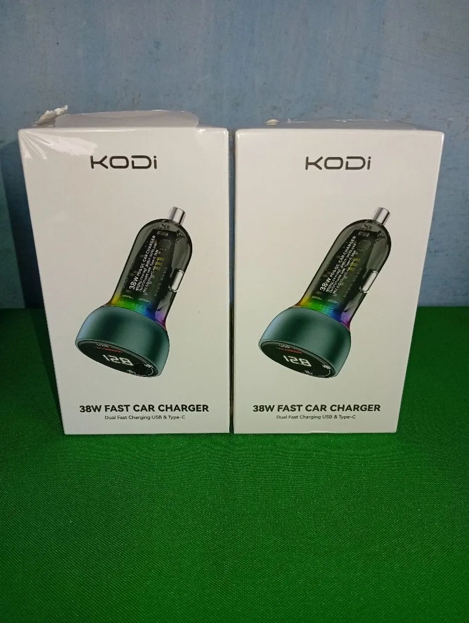 Carregador De Carro De 5V 3.1A USB E Tipo C Duplo Com Visor LED Telefone - Foto 2