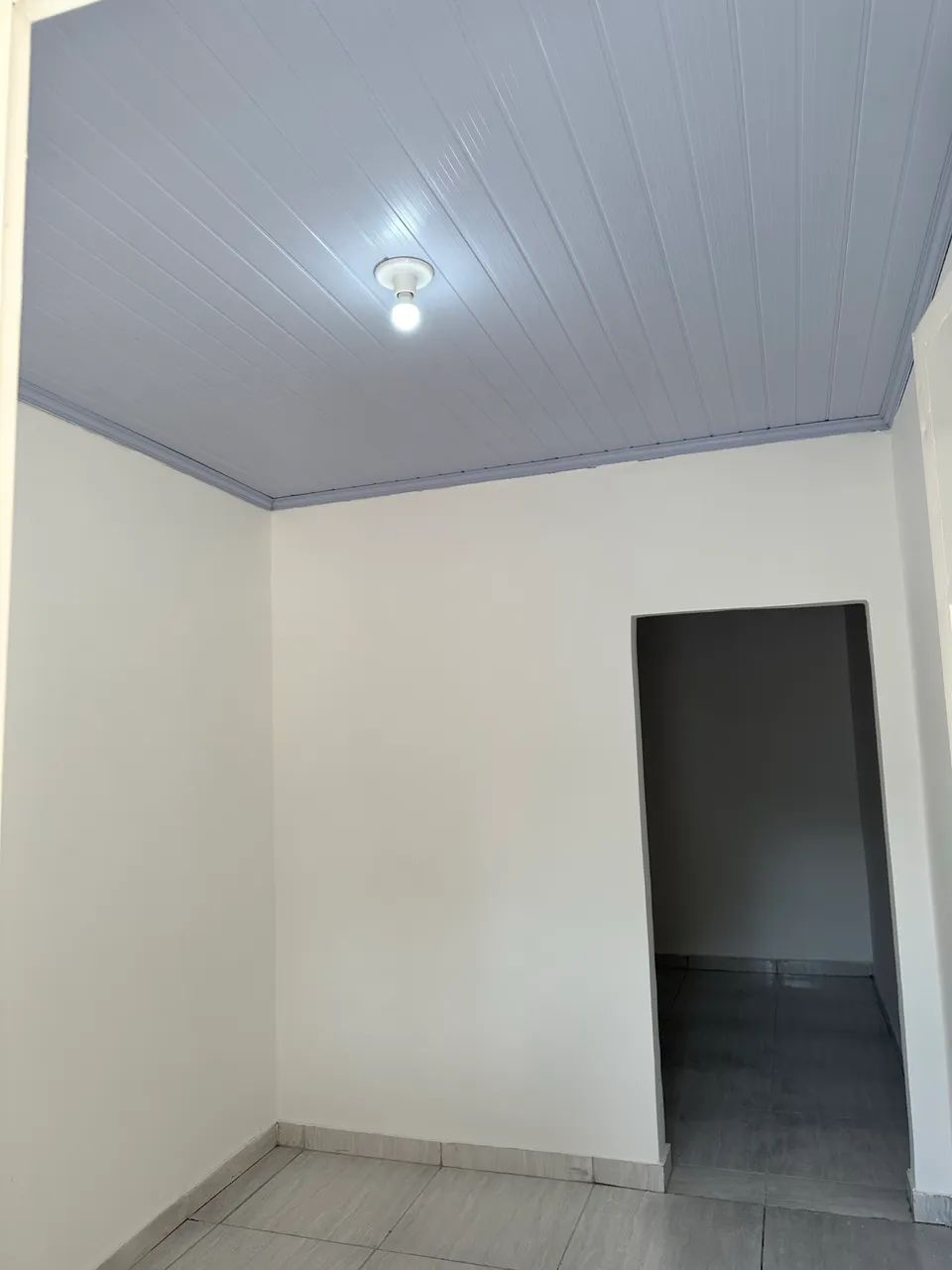 7 Barracao de 2 cômodos e 1 banheiro  - Foto 4