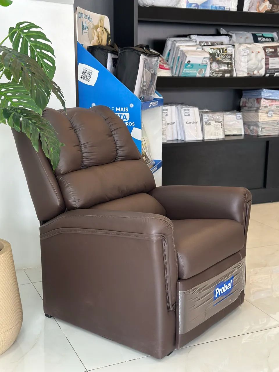 POLTRONA SUPREME RETRÁTIL COURINO PROBEL NOVA!!  - Foto 2