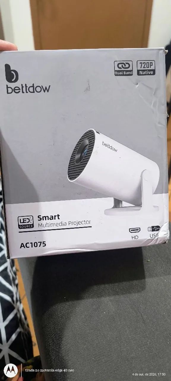 Projector multimidia 