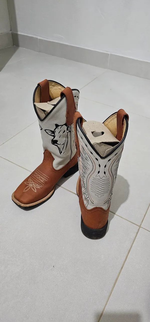 Vendo botas! GUARAPARI-ES  - Foto 2