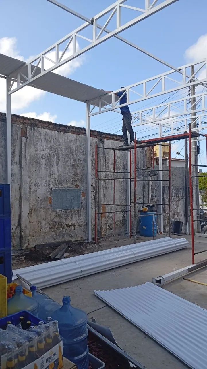 Cobertura pra casa e galpão portões e grades  - Foto 3