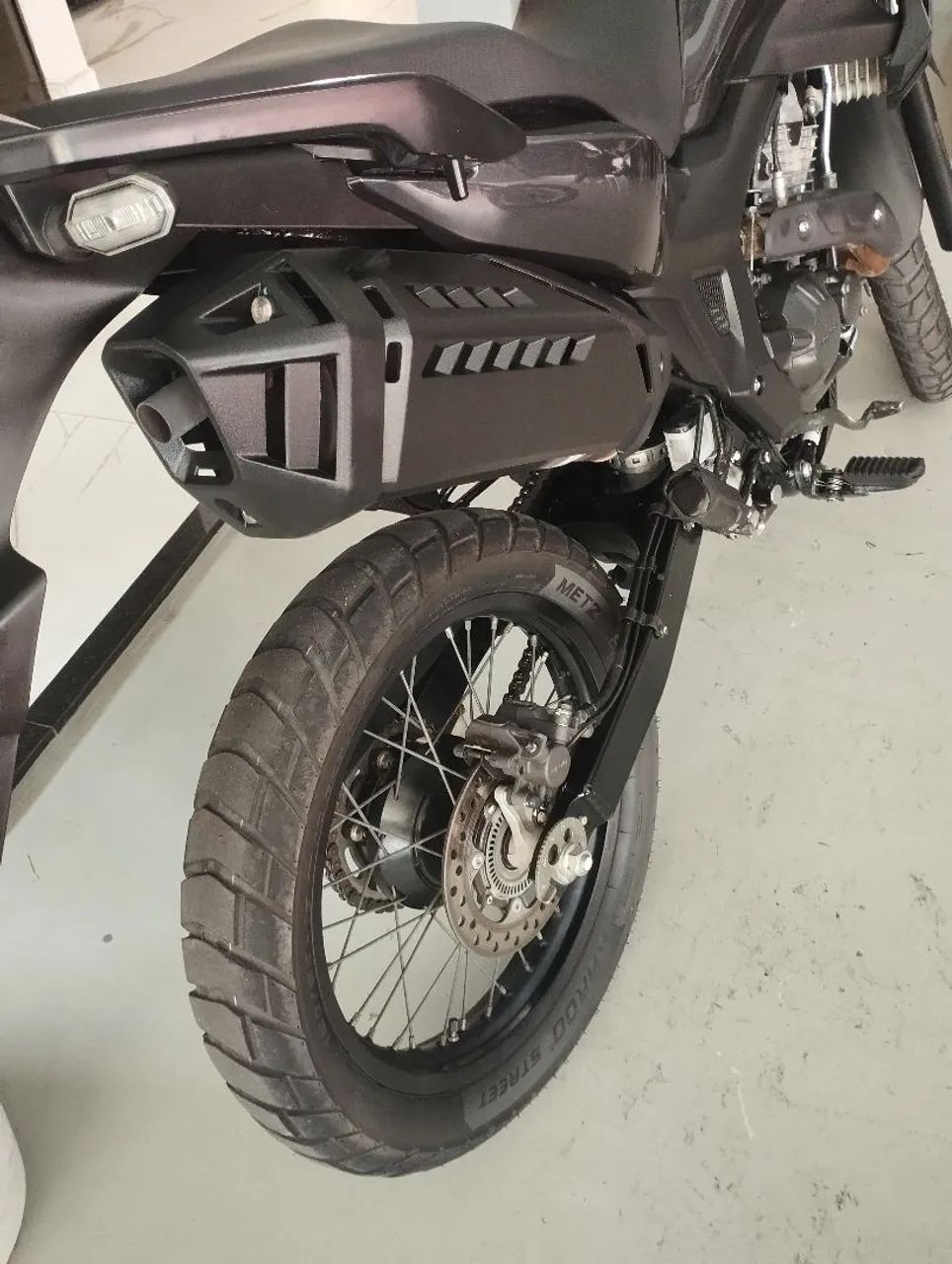 Sahara 300 ABS 2026 - Foto 3