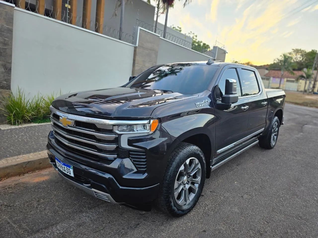 Chevrolet Silverado Silverado High Country 5.3 V8 AWD Aut. 2024