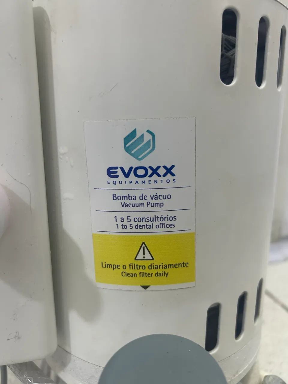 Bomba vácuo odontológica EVOXX EV05 - Foto 2