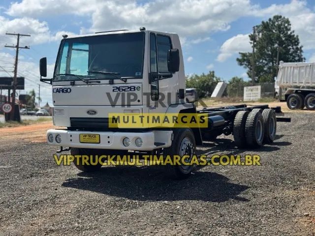 Ford Cargo 2628 Traçado 6x4 - Foto 2