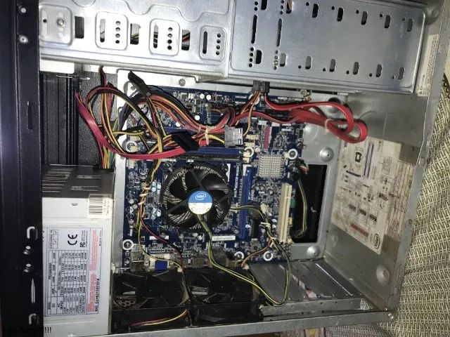 CPU DE MESA - Foto 2