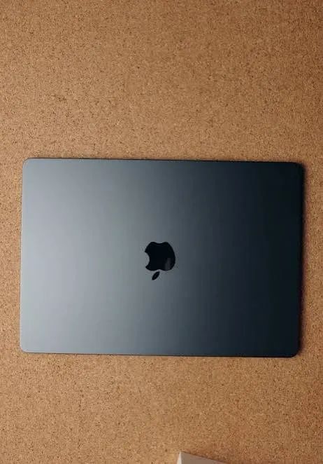 MacBook Air 15 M5 - Foto 3