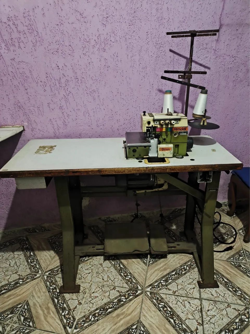 Máquina de costura overloque  - Foto 2