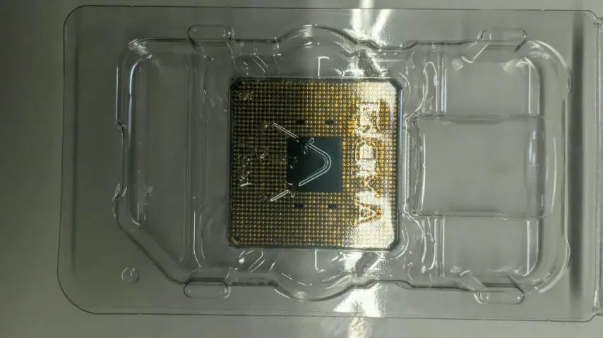 VENDO - AMD Ryzen 5 5600X - Foto 2