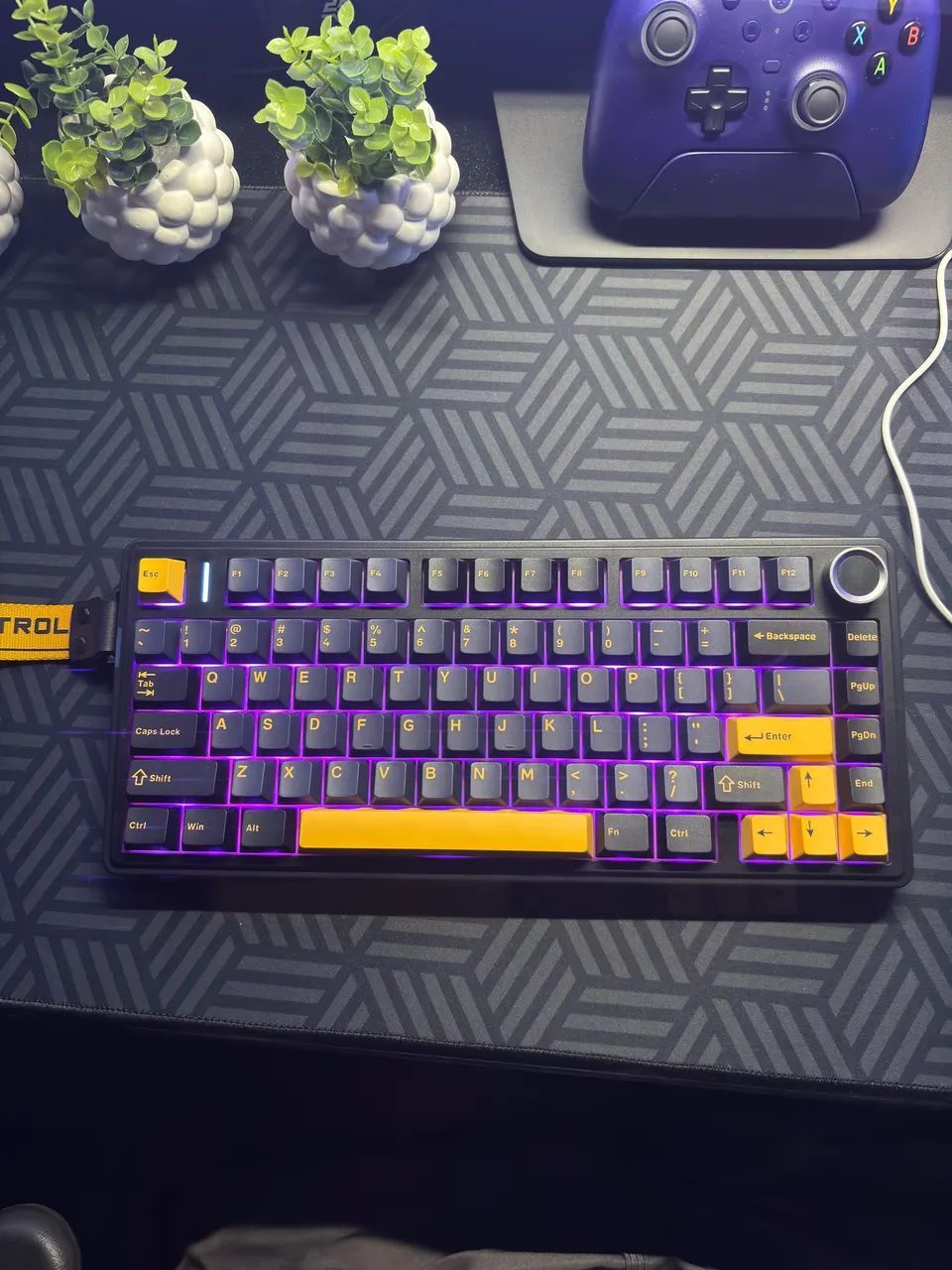 Teclado Aula F75