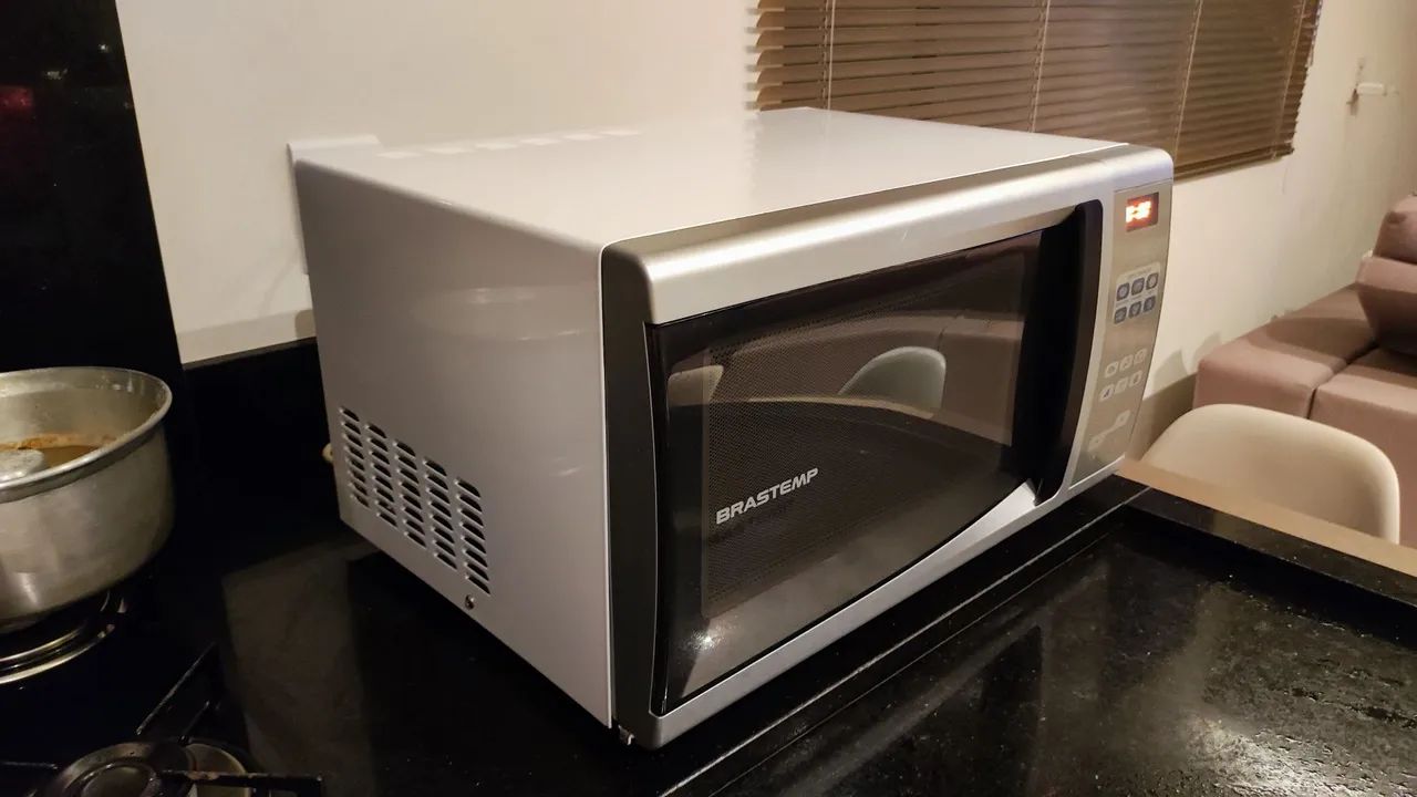 Microondas Brastemp 30 litros  - Foto 2