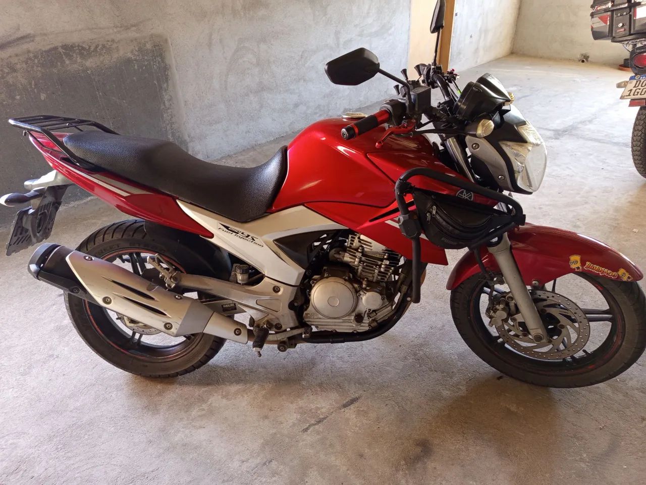 Fazer 250 2014 troca por carro