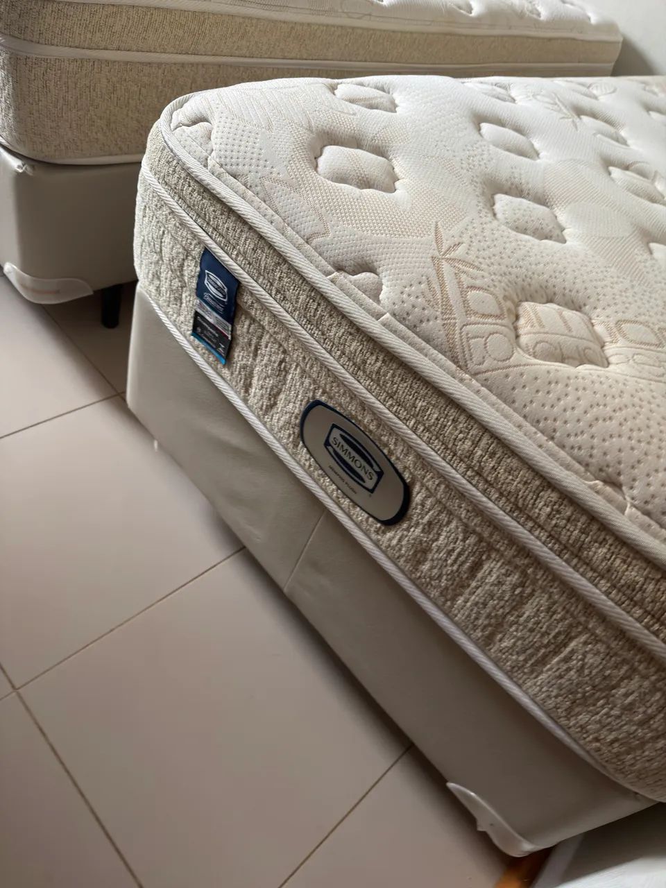 Cama Box Solteiro Simmons Beautyrest Memphis Plush Completa (Impecável) - Foto 2