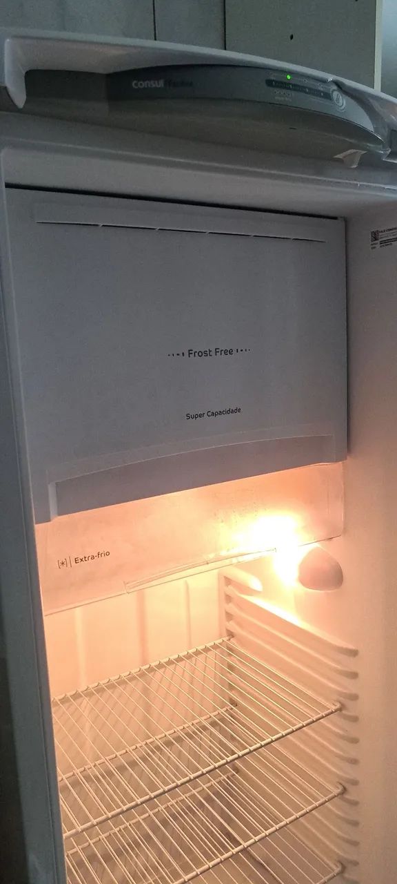 Geladeira Frost Free Consul - 1 ano de uso - Foto 6