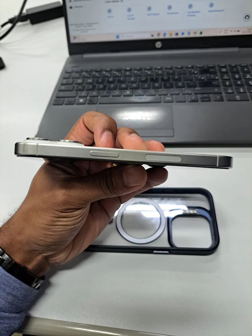 iPhone 15 pro 128gb - Foto 3