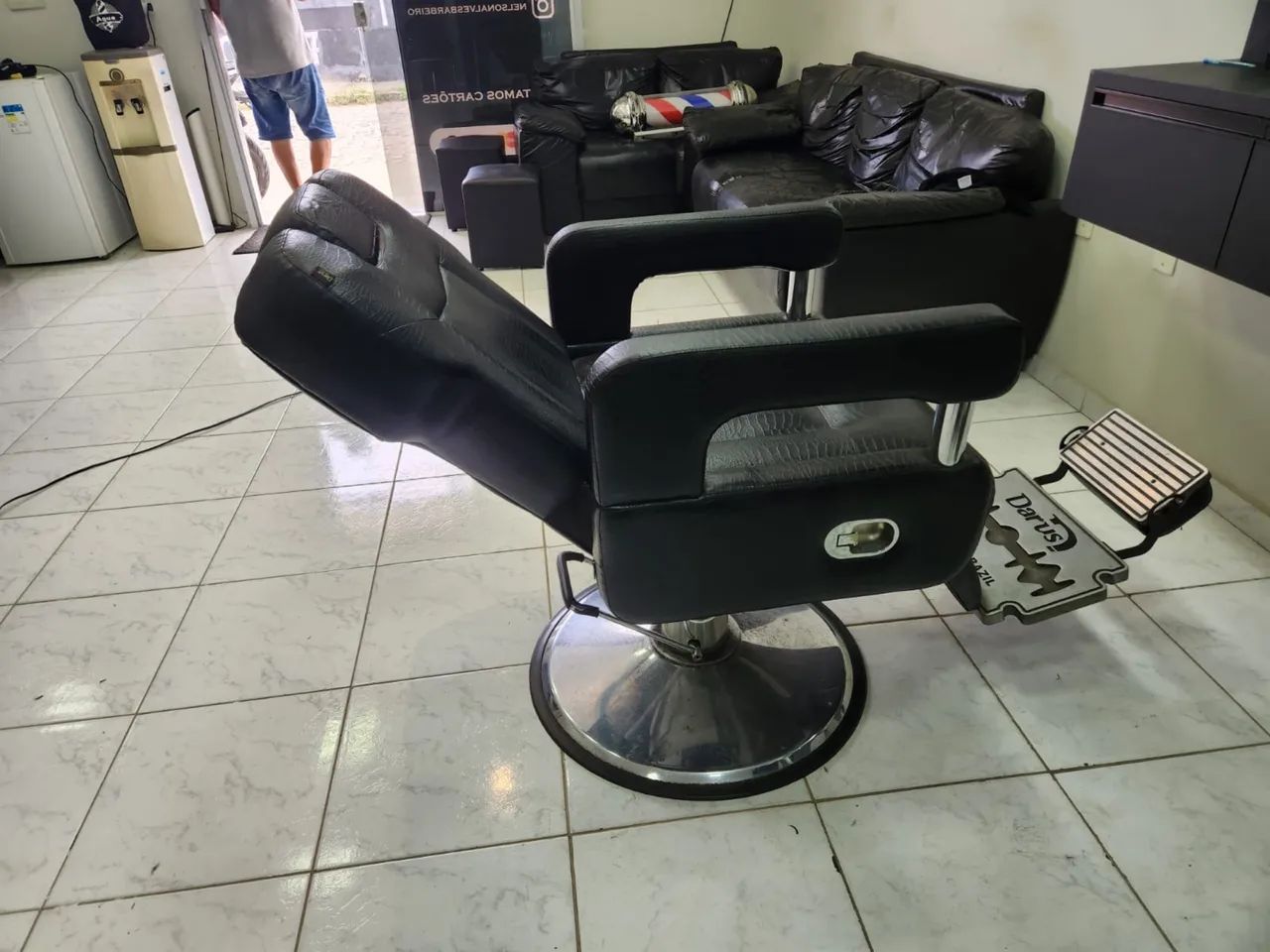 Cadeiras para barbearia  - Foto 4