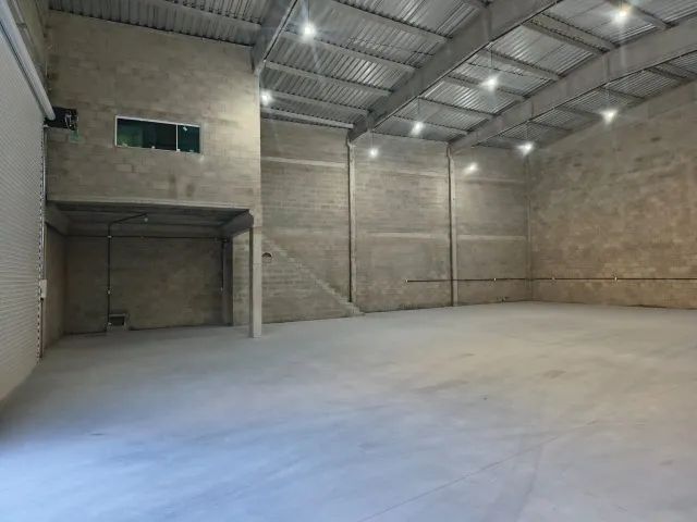 ALUGA-SE GALPÃO  - Foto 5