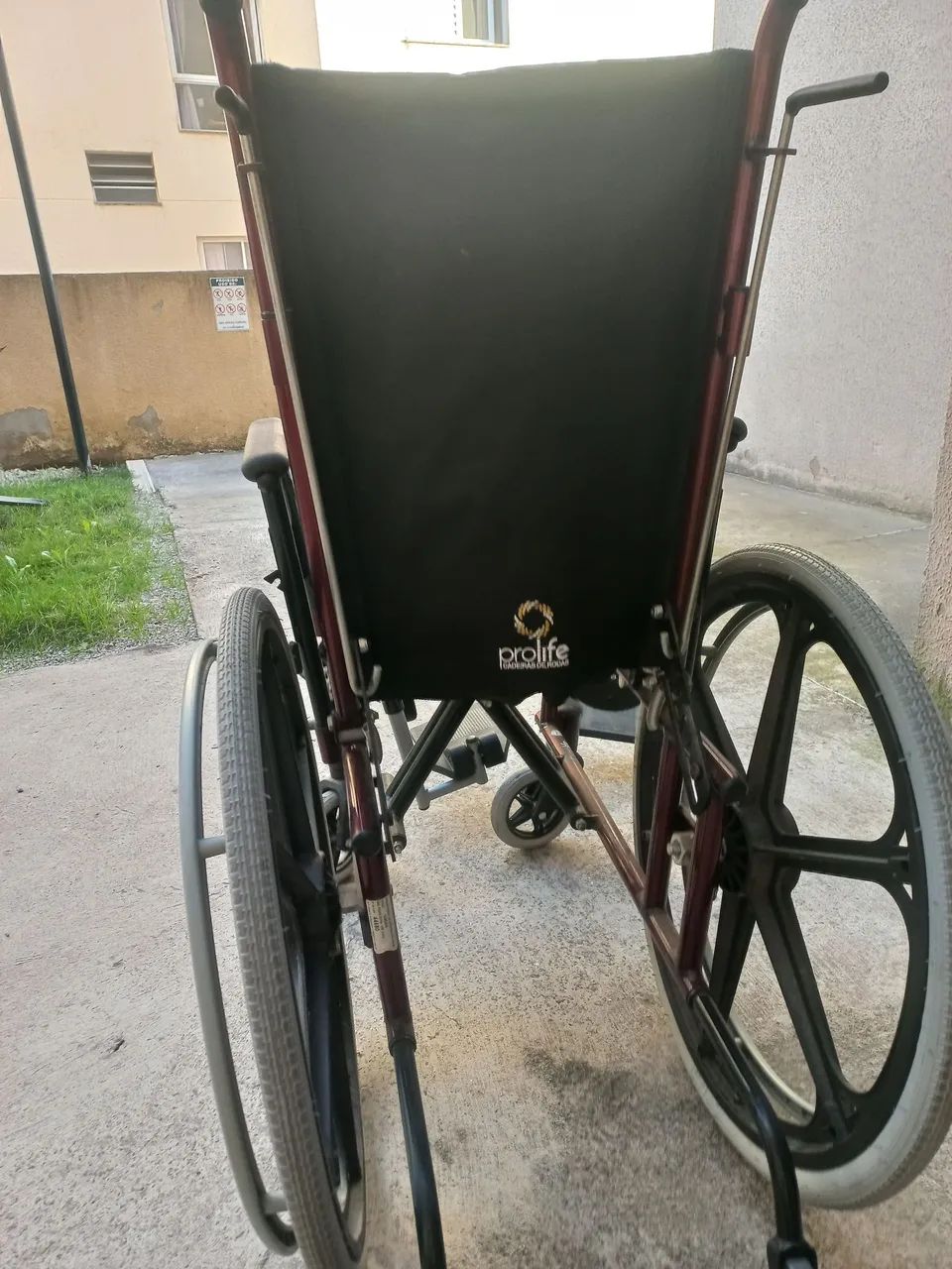 Cadeira de rodas. - Foto 3