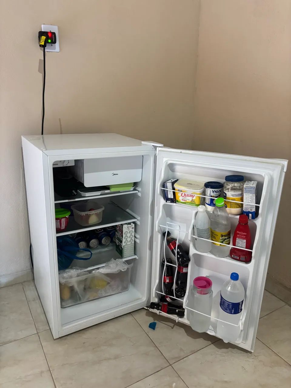 Frigobar Branco 124 litros Midea  - Foto 4