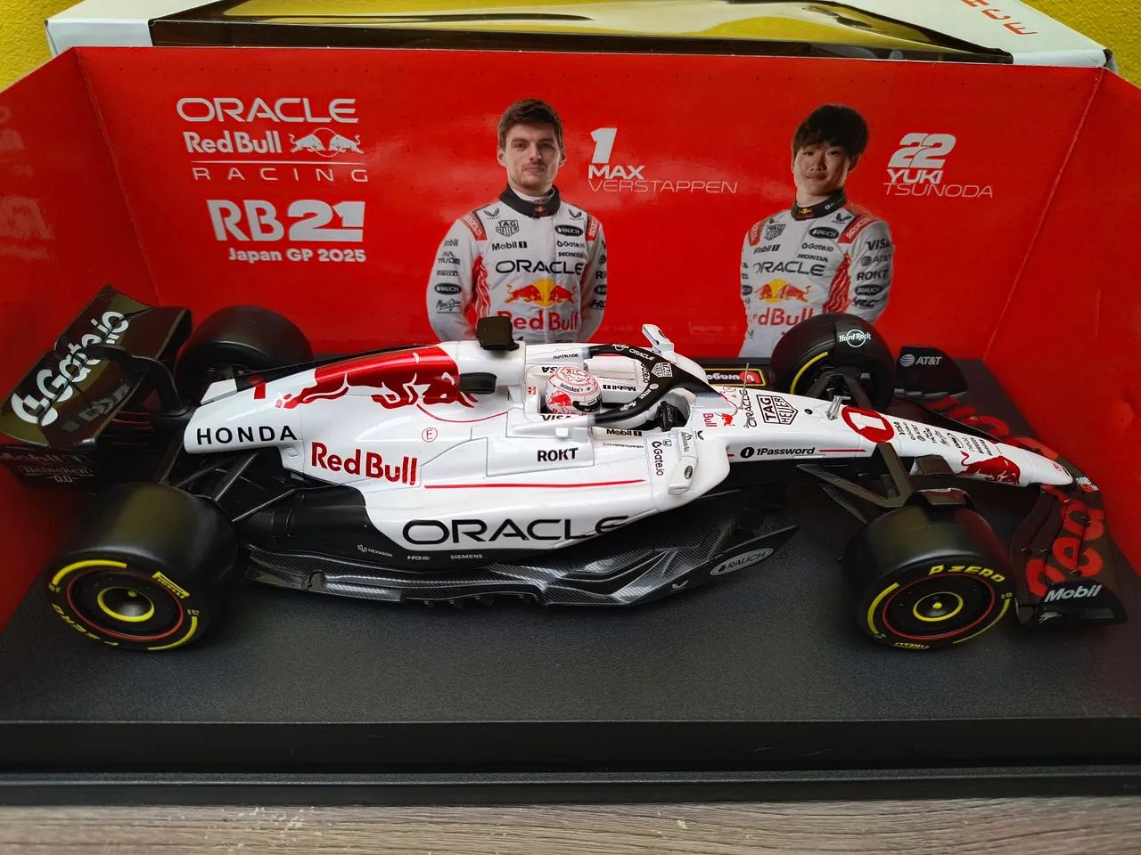 ブラーゴ 1/18 Red Bull RB21 日本GP フェルスタッペン Miniatura F1 1:18 Red Bull RB21 GP Japão Max Verstappen NOVA