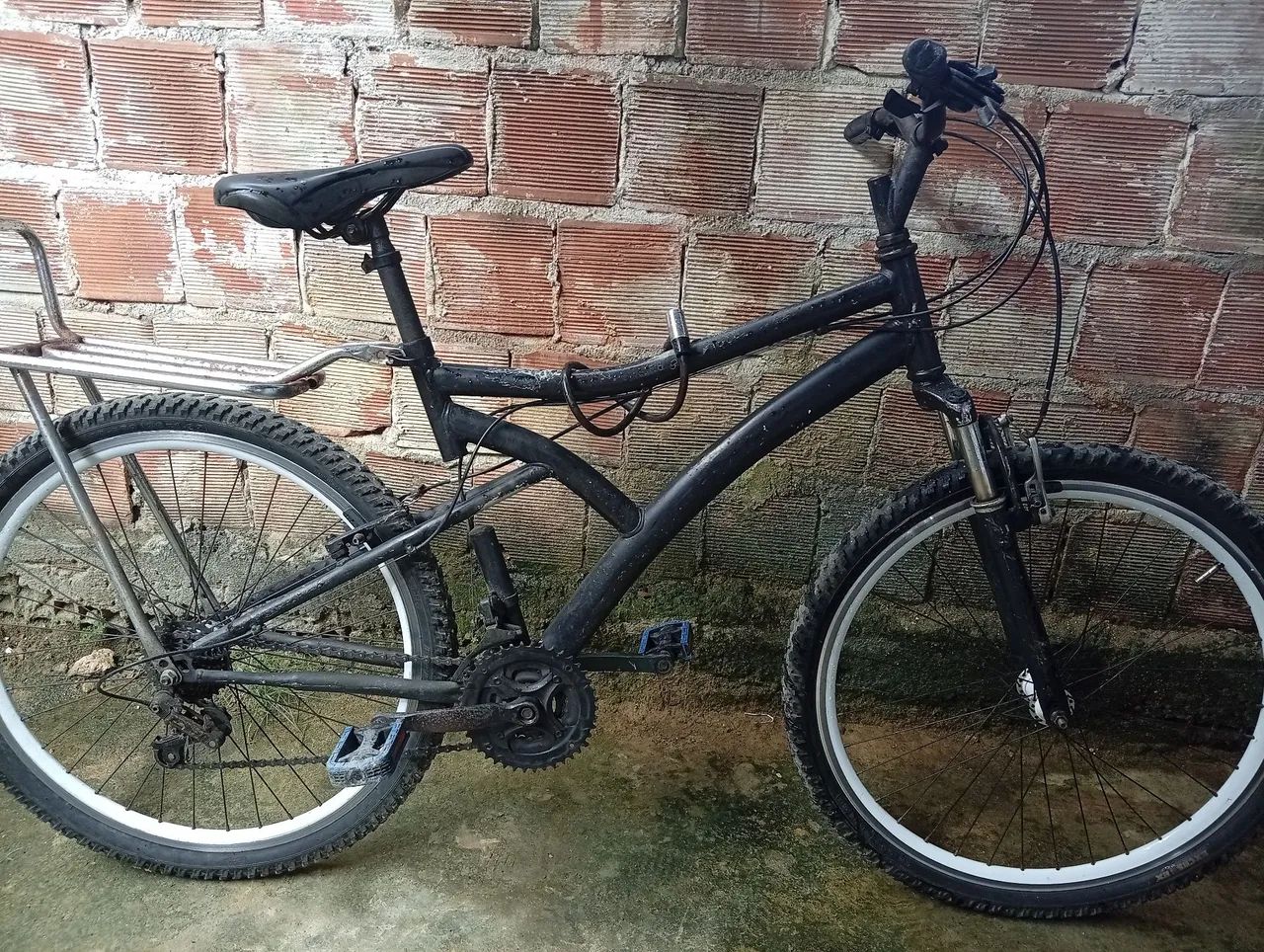 Bicicleta aro 26 com marcha  - Foto 4