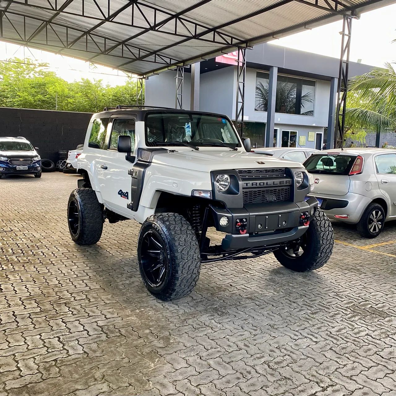 Troller T-4 2021