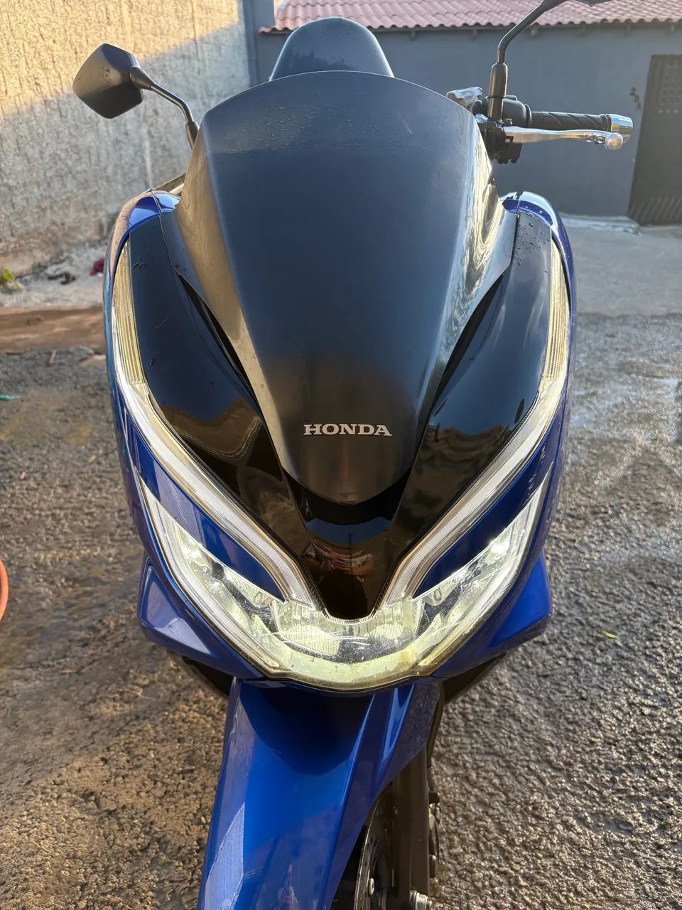 PCX 2022 - Foto 4