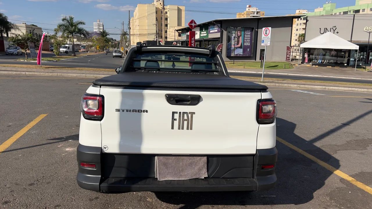 Fiat Strada Endurance 1.4 Flex 8V CS Plus 2022 - Foto 4