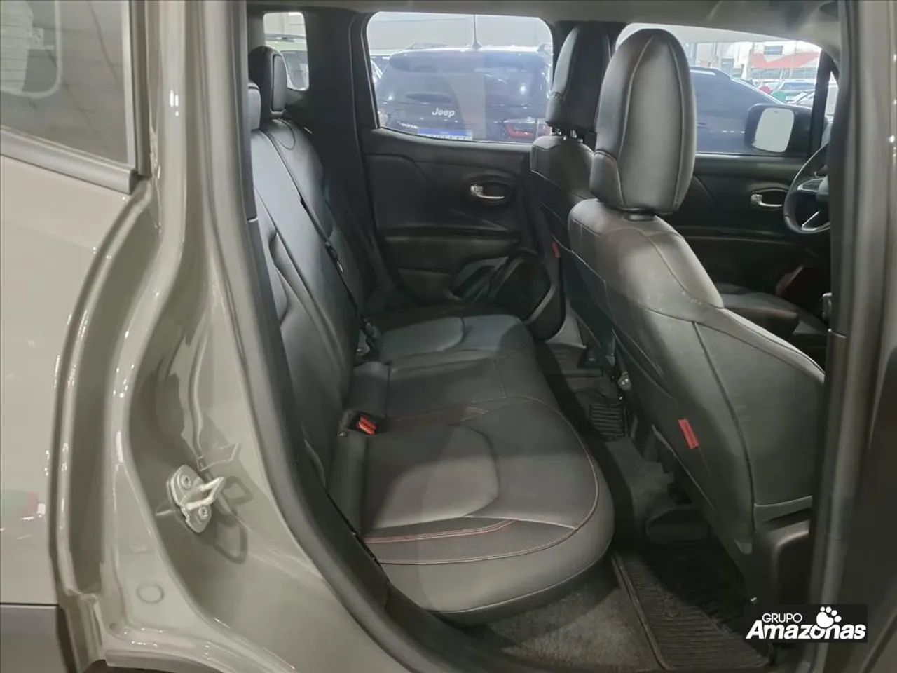 Jeep Renegade Trailhawk T270 1.3 TB Flex Aut., foto 13 de 20